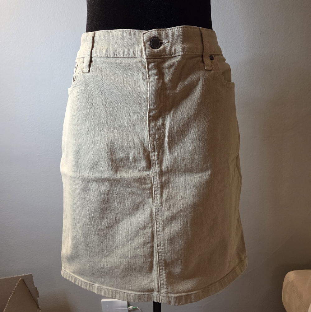 L.L. Bean Tan Favorite Fit Skirt